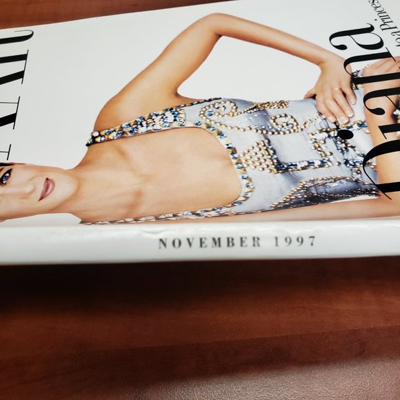 Harper's Bazaar Magazine US Nov 1997 Princess Diana - Picture 9 of 13